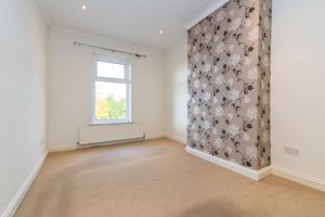 Bed- click for photo gallery